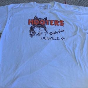 Vtg hooters tee